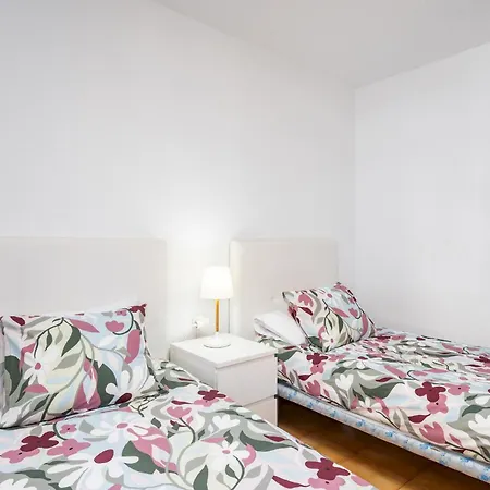 Home2book & Family Tenerife Apartment *